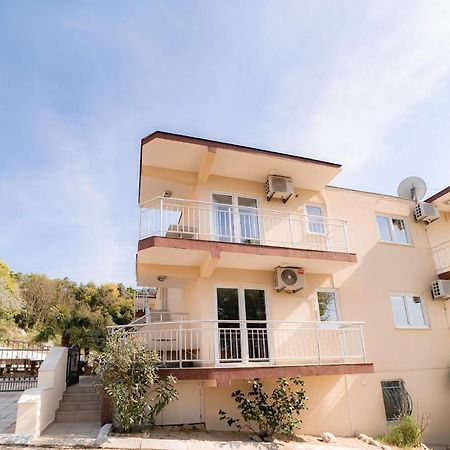 Villa Katharina อัตเจฮะห์ ภายนอก รูปภาพ
